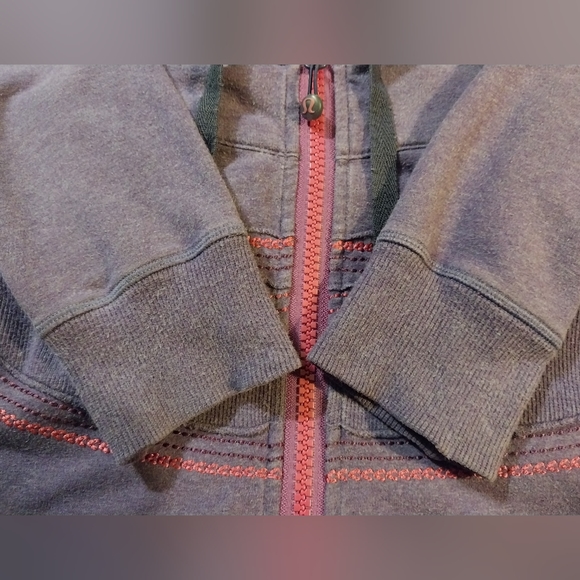 Lululemon Embroidered Hoodie Special Edition Purple Size 8 - Picture 4 of 10